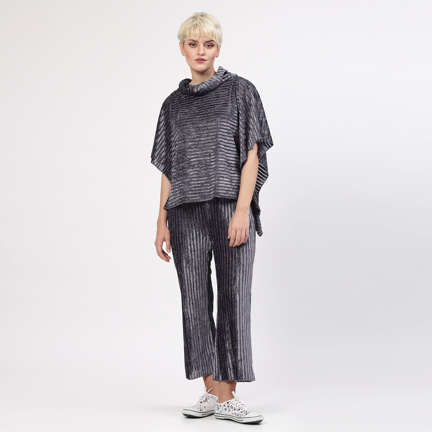 Grey Velvet Short Kaftan, Kaftan for women, designer kaftan, party wear kaftan, stylish kaftan