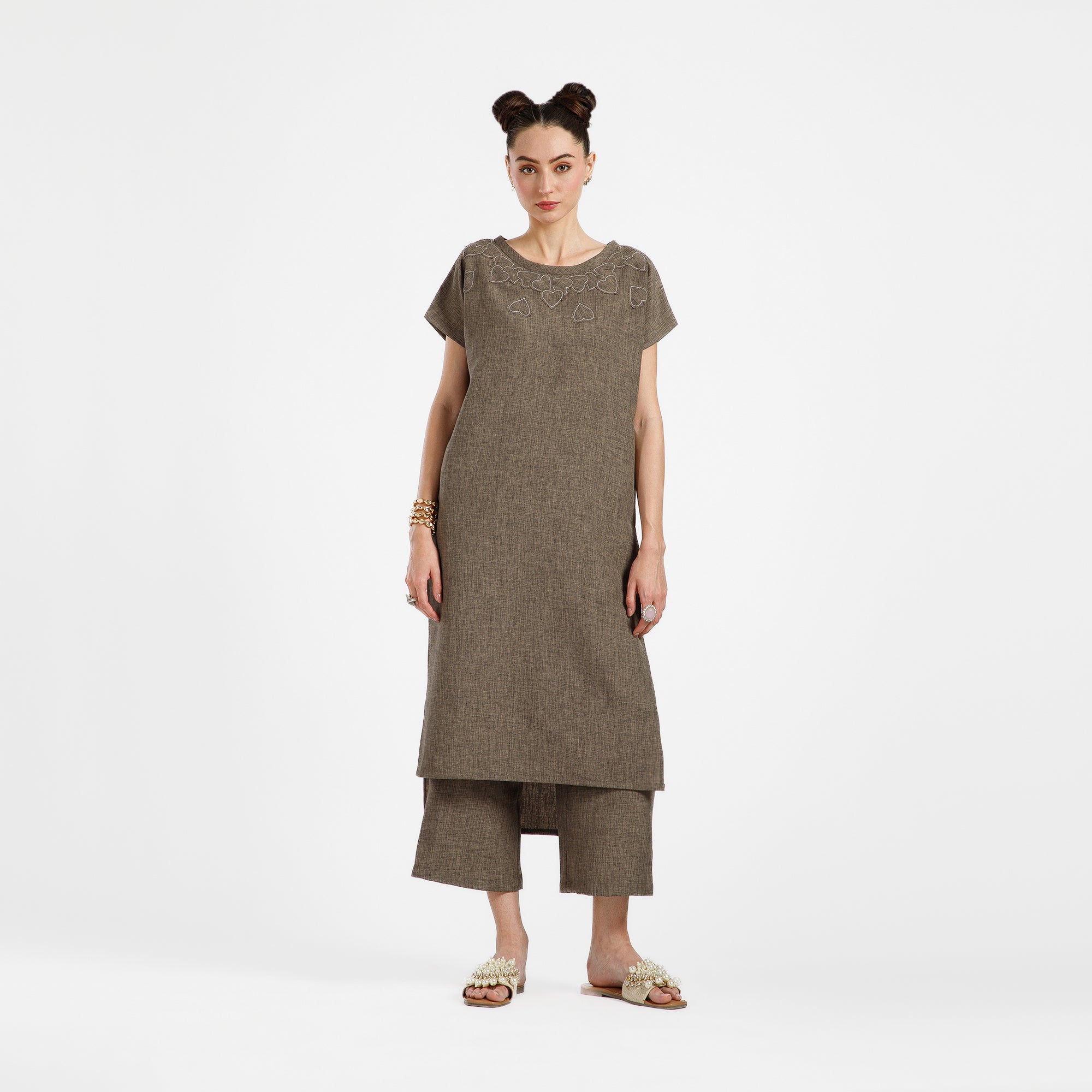 Brown Cotton Slub Linen Textured Kurta With Heart Neck Patch