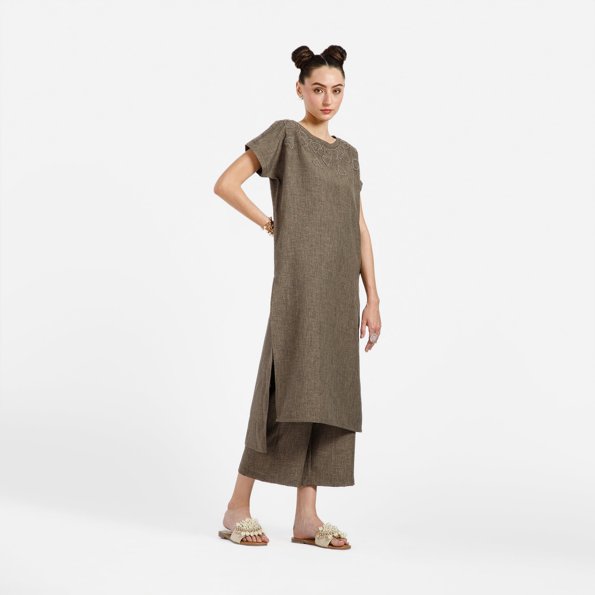Brown Cotton Slub Linen Textured Kurta With Heart Neck Patch