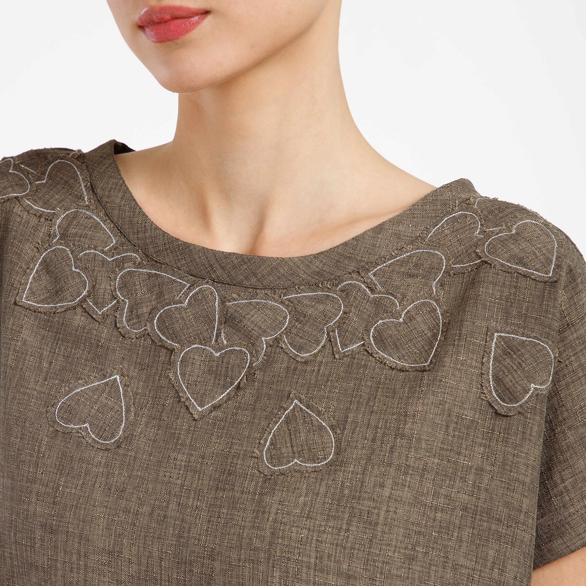 Brown Cotton Slub Linen Textured Kurta With Heart Neck Patch
