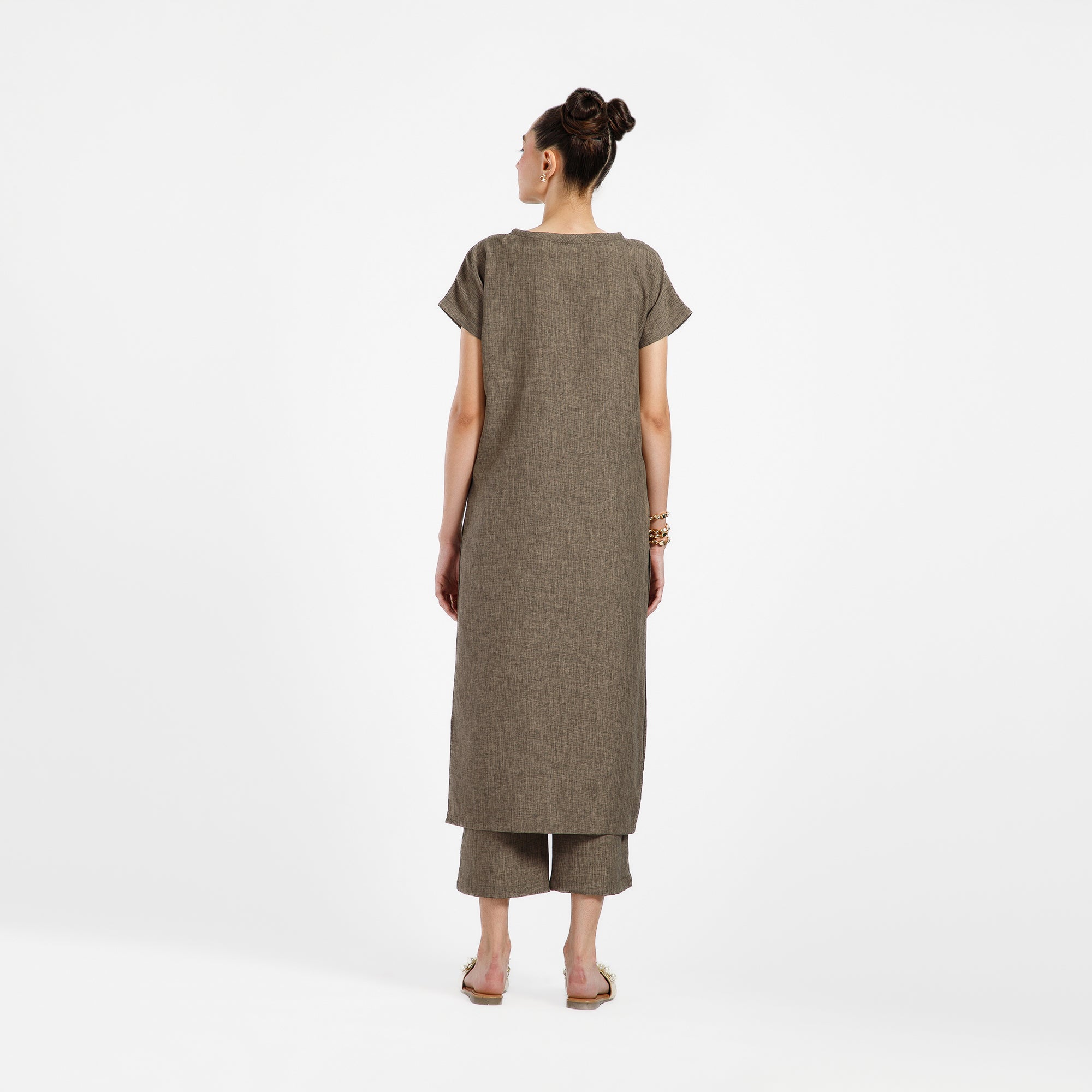Brown Cotton Slub Linen Textured Kurta With Heart Neck Patch