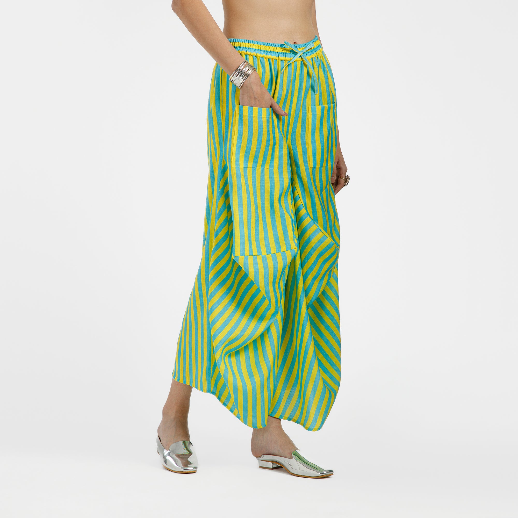 Blue And Yellow Draped Viscose Line Print Plazzo
