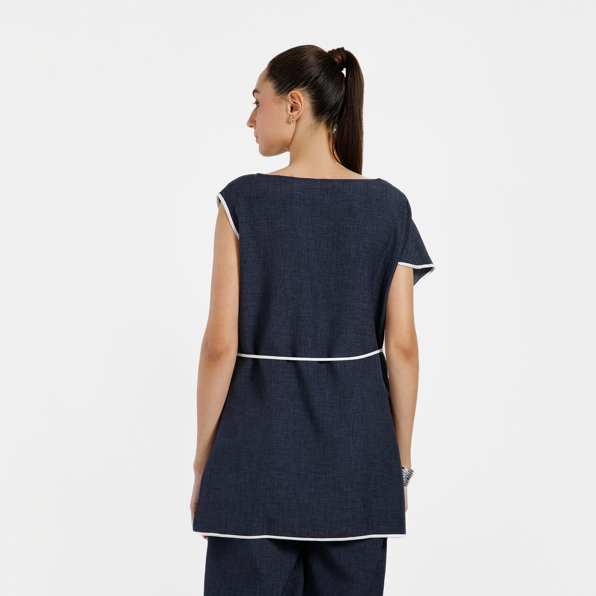 Blue Cotton Slub Linen Top With White Piping