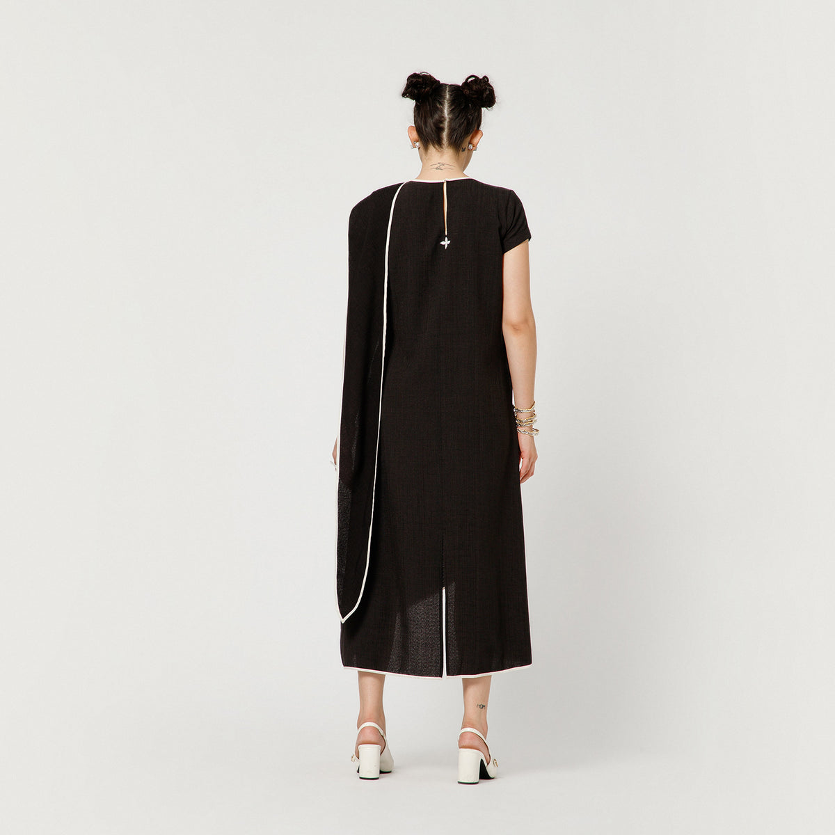 Black Slub Linen Dress With White Piping