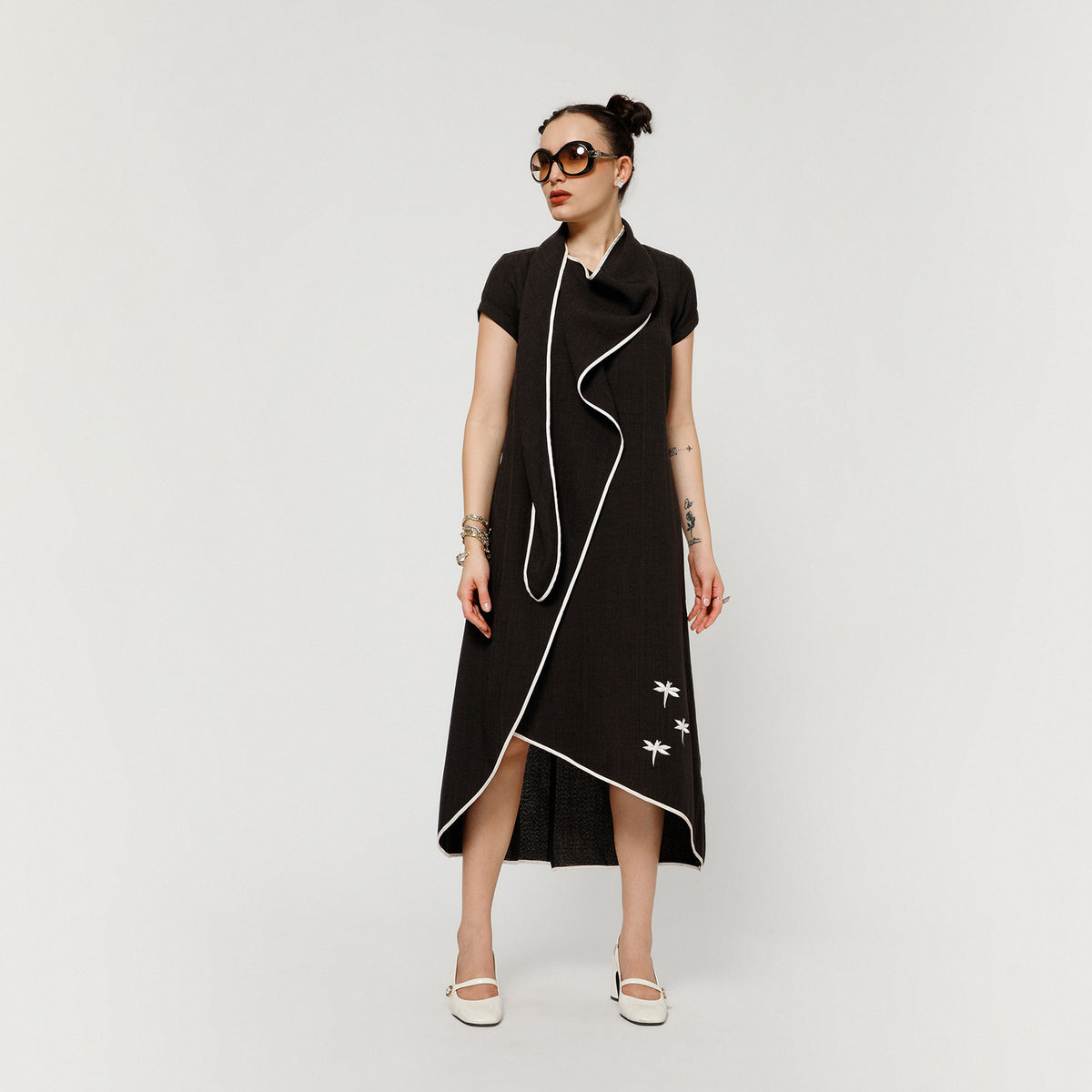 Black Slub Linen Dress With White Piping