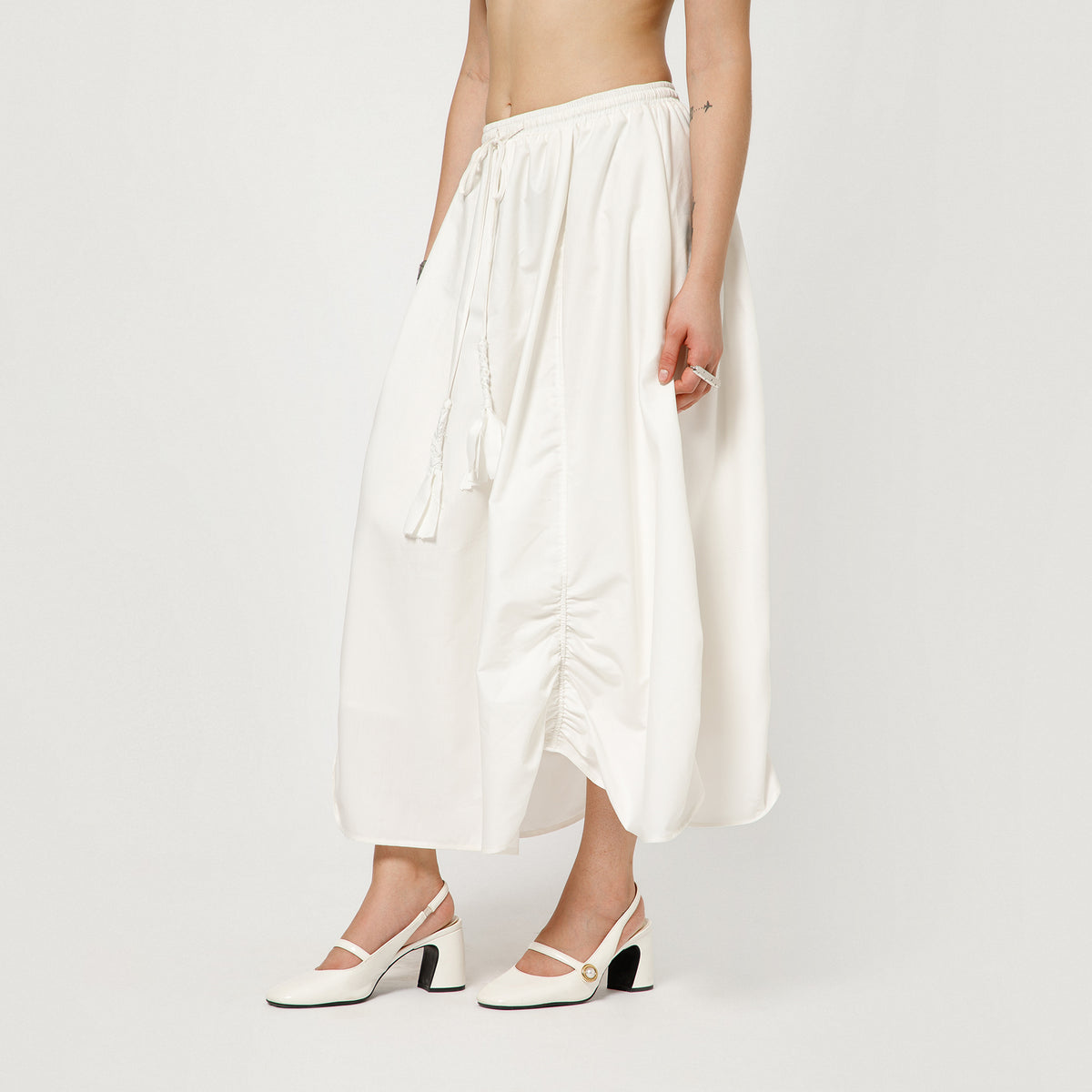 Off White Skirt With Gathered Detaling