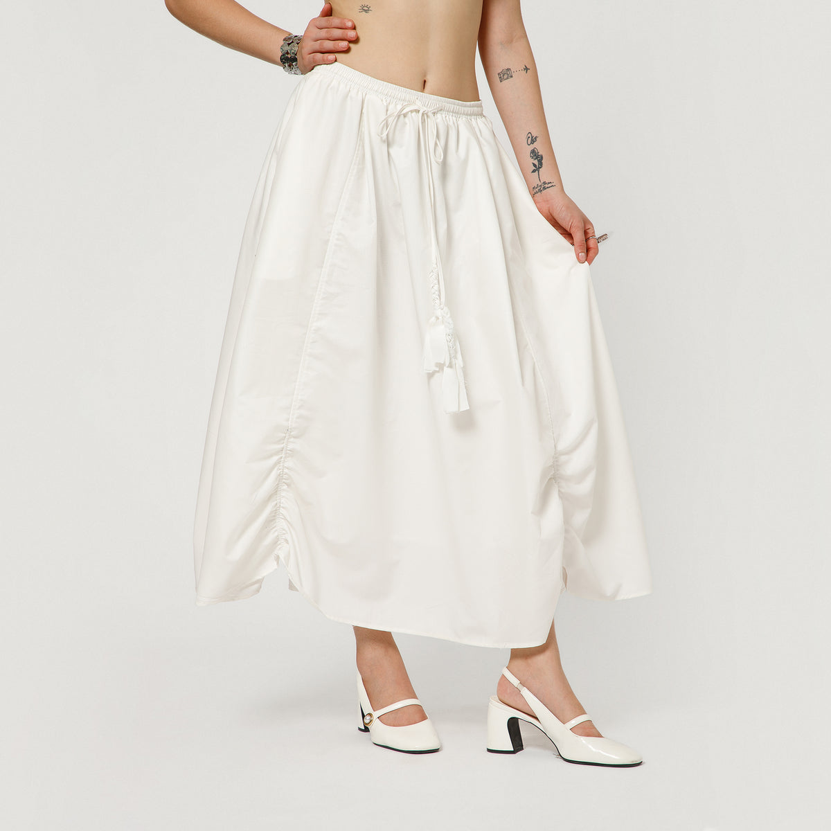 Off White Skirt With Gathered Detaling