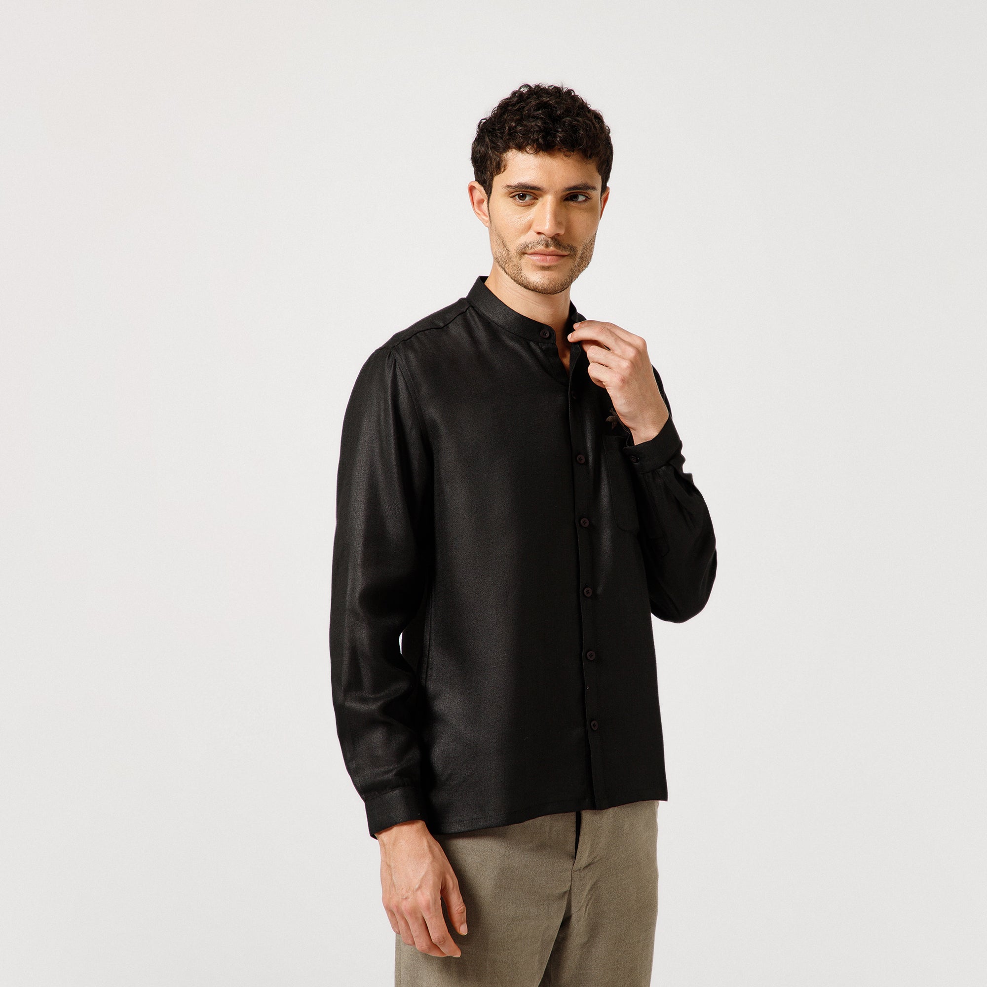 Black Cotton Linen Shirt With Dragonfly Embroidery With Pocket Detaling
