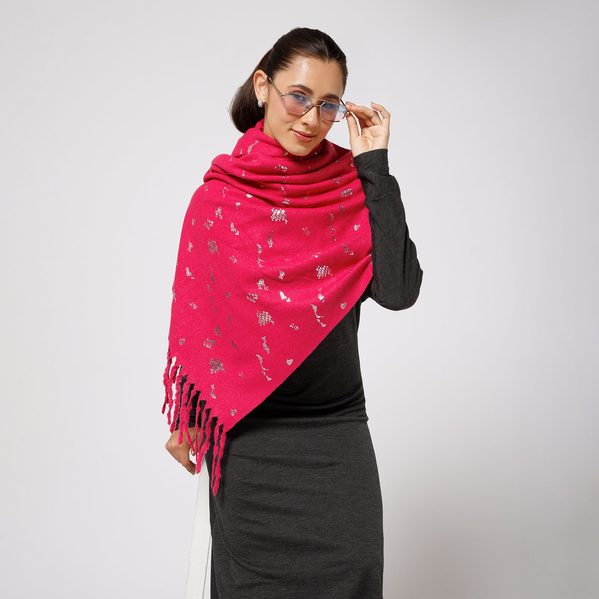 Pink Stole With Bow Foil Print