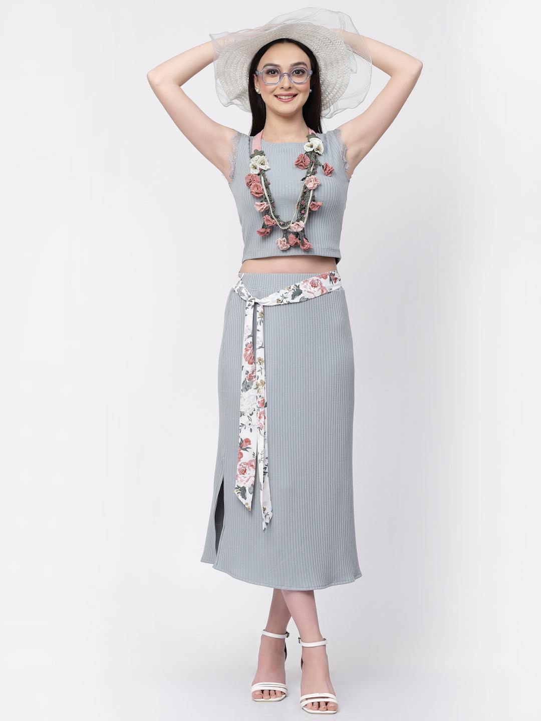 Ribbed Straight Skirt With Slits & Printed Belt