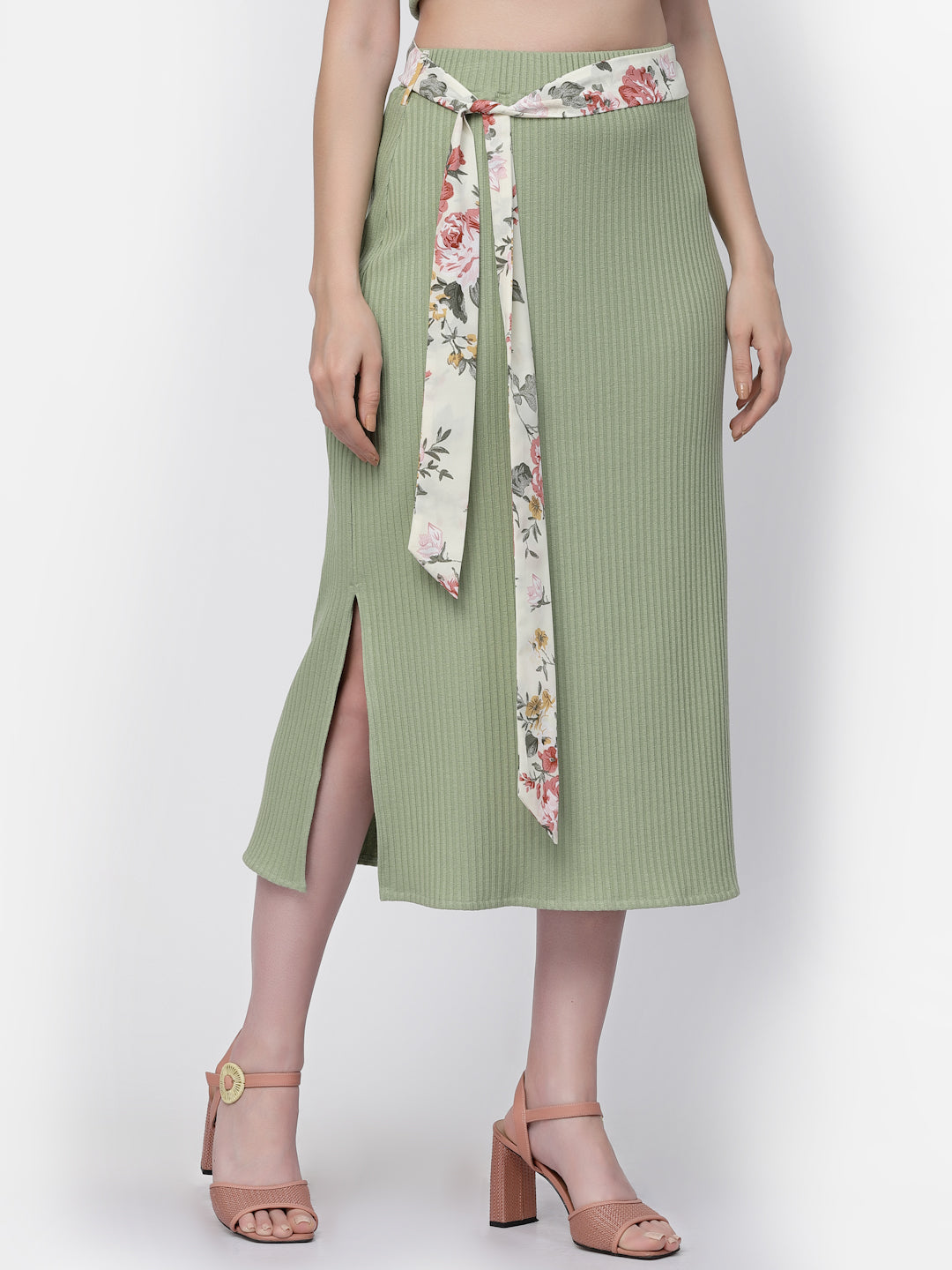 Ribbed Straight Skirt With Slits & Printed Belt