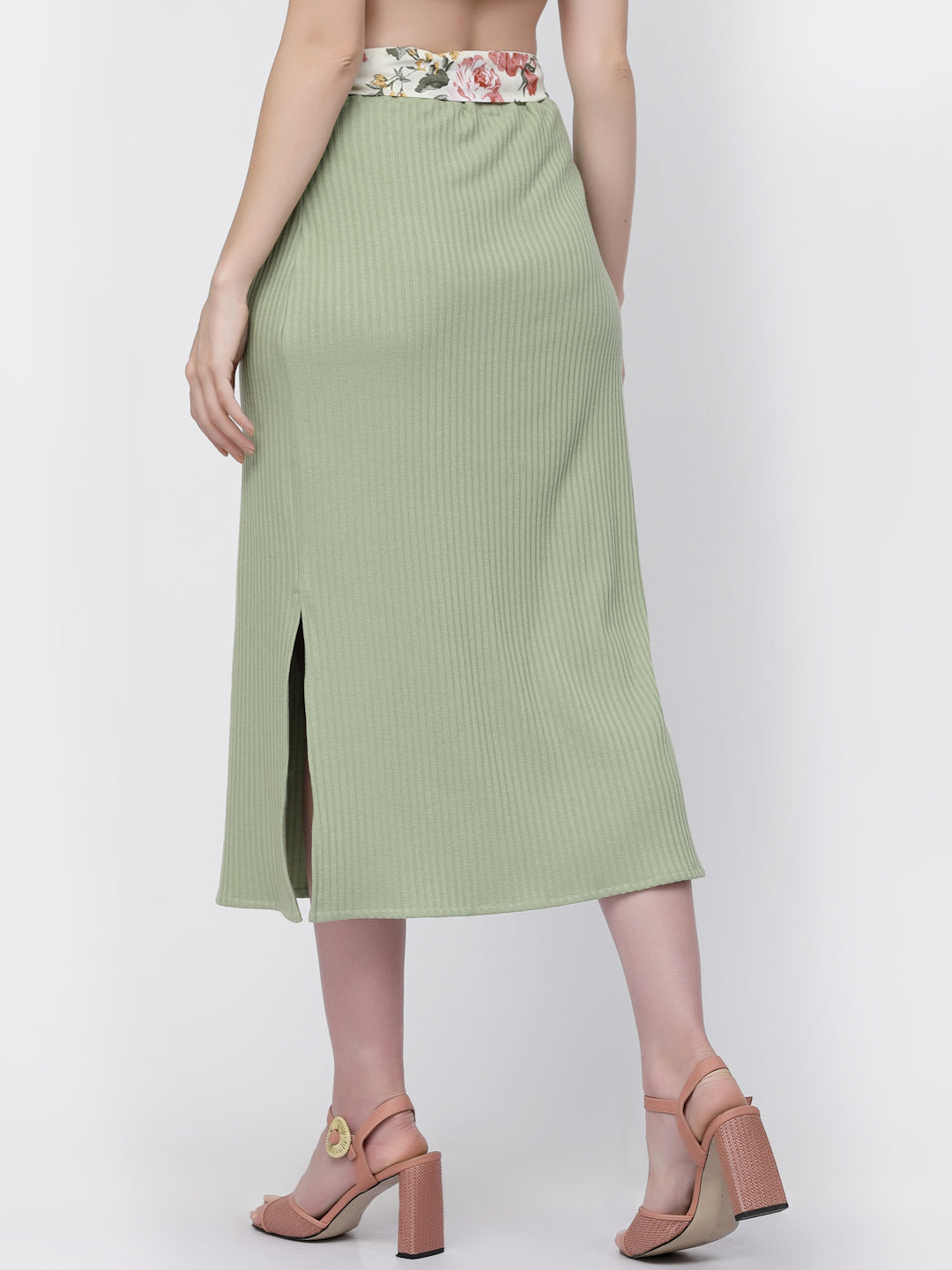 Ribbed Straight Skirt With Slits & Printed Belt