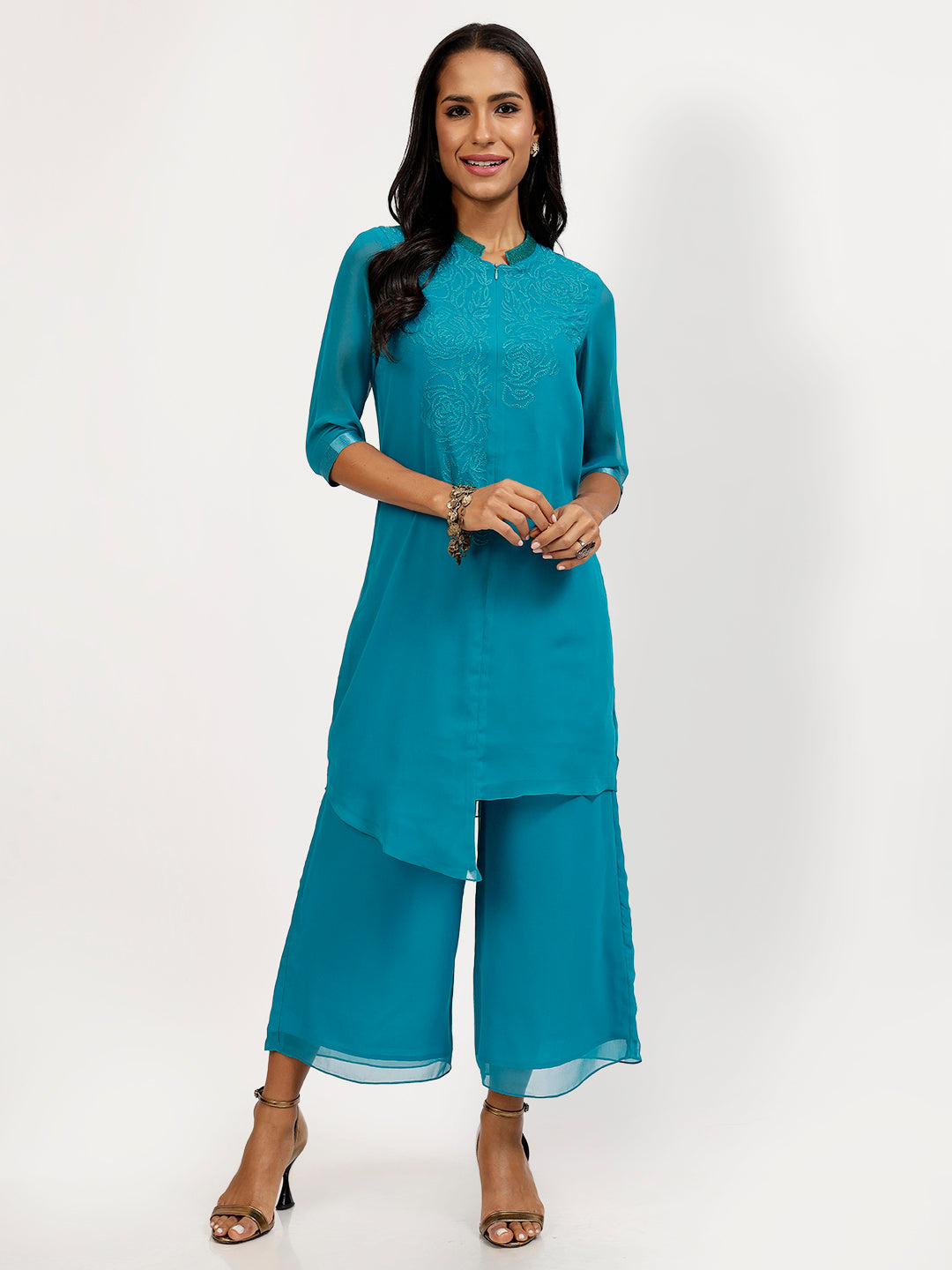 Turq Georgette Tunic With Rose Embroidery At The Neck