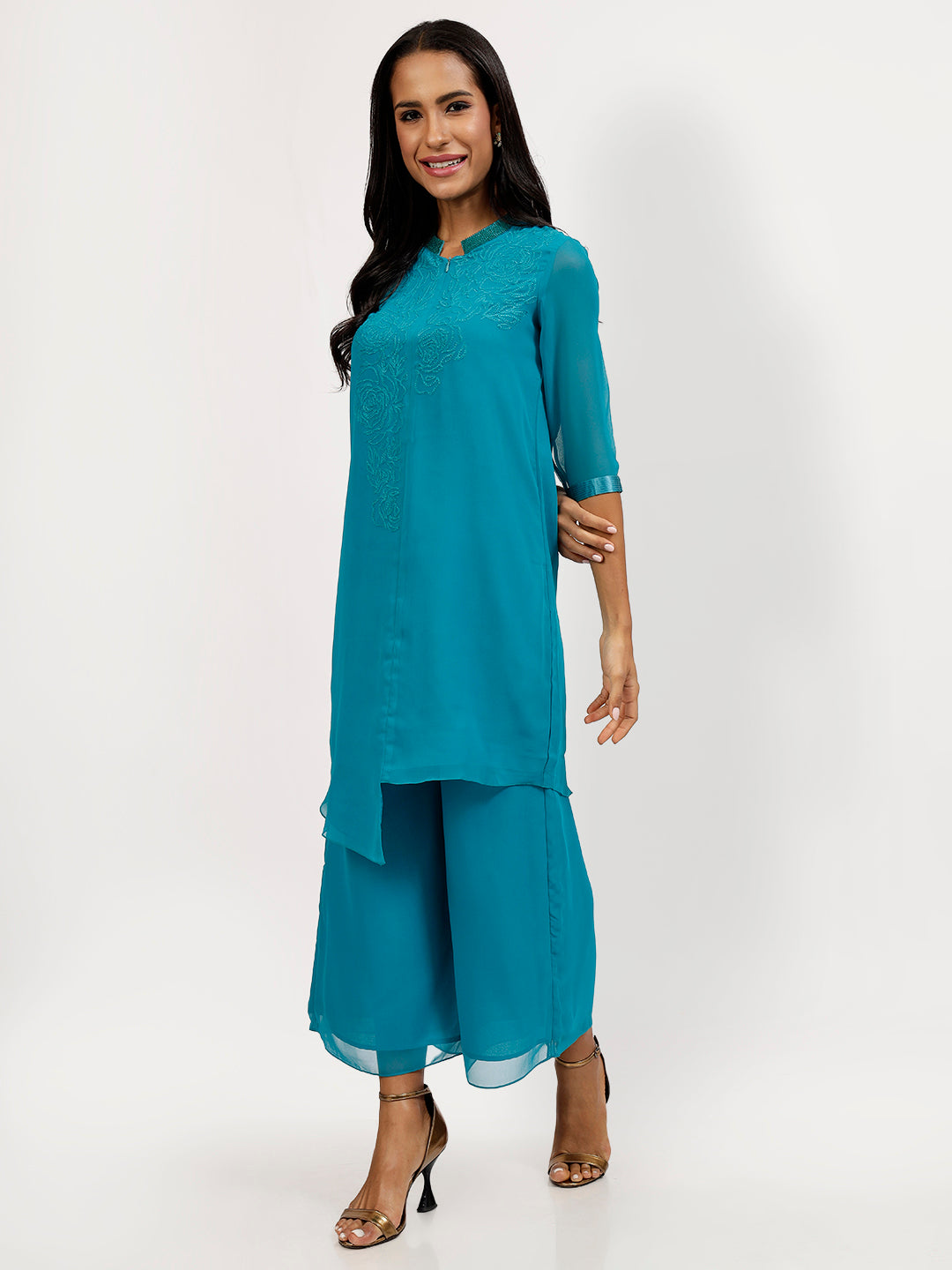 Turq Georgette Tunic With Rose Embroidery At The Neck