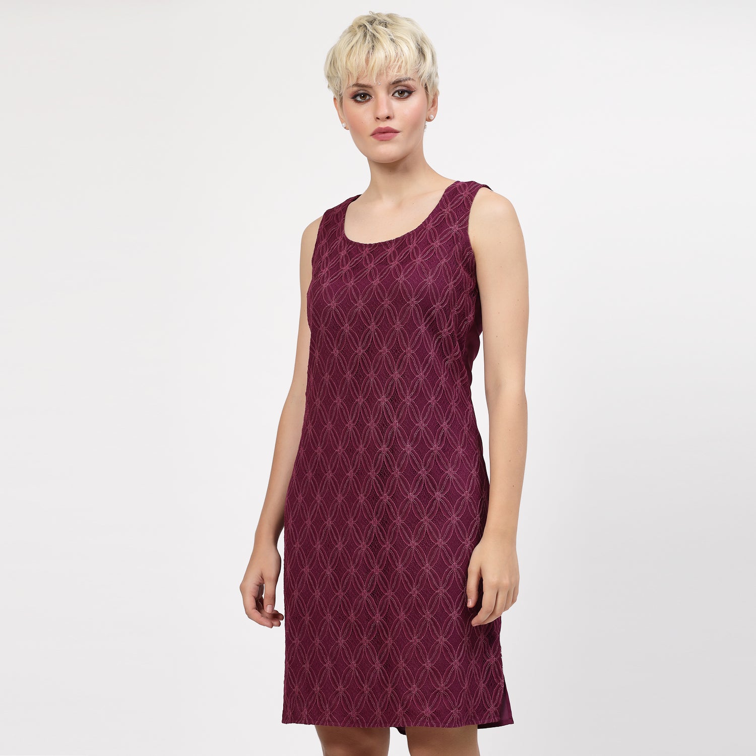 Purple Sleeveless Dress With Lace Fabric