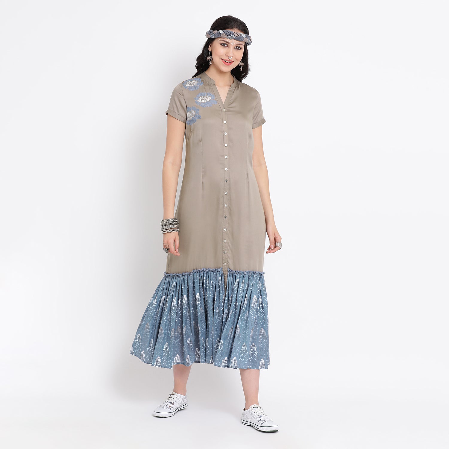 Grey long dress with printed frill and thread embroidery